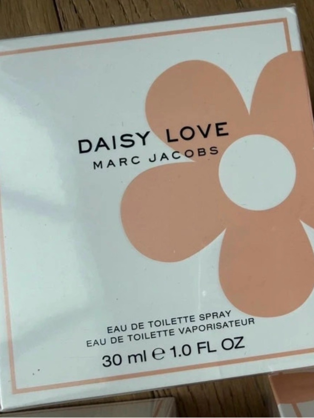 Daisy Love by Marc Jacobs